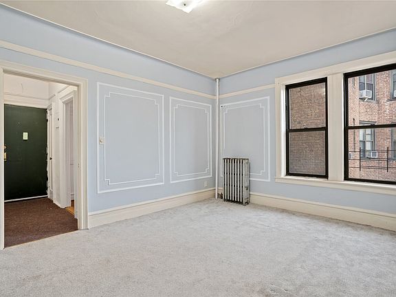 4th image of 86-10 109th St APT Dd4