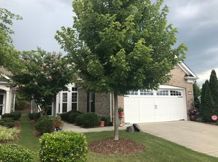724 Bradhurst Pl, Cary, NC 27519
