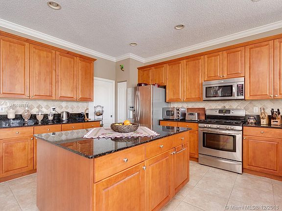 4th image of 19344 SW 60th Ct