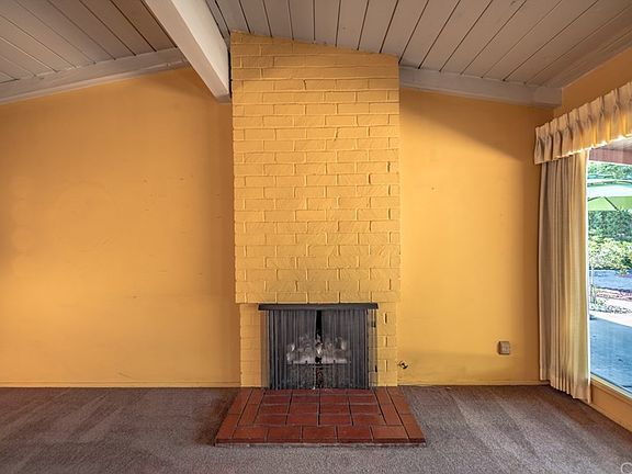 3rd image of 10461 Doris Ave
