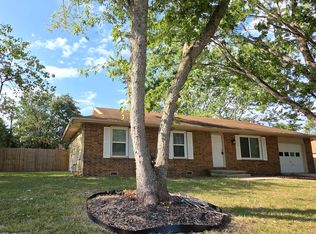 308 E Scott Wayne Dr, Nixa, MO 65714