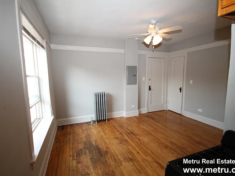 1352.5 W Argyle St #3W — Photo 3