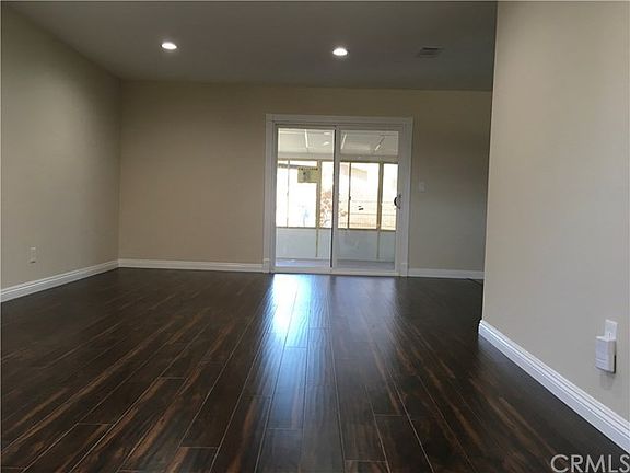 4th image of 13611 Siskiyou St