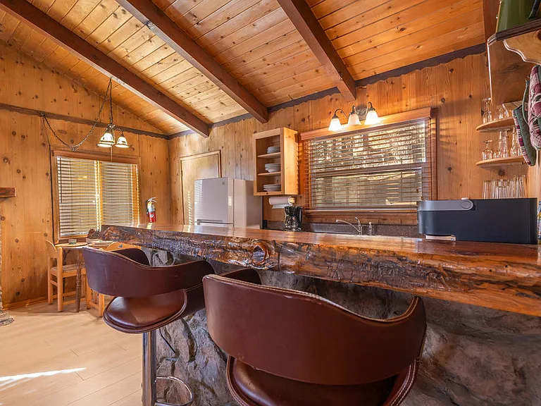 42548 Cougar Rd — Photo 9
