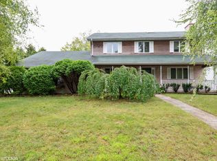 708 Naoma Dr, Crete, IL 60417