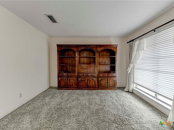 5th image of 2207 Grandon Cir