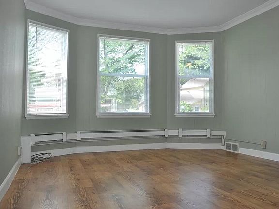 3rd image of 50 E King St #1