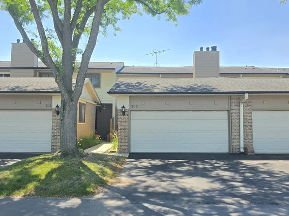 703 Mallard Ln, Deerfield, IL 60015