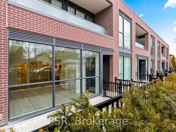 45 Broadfield Dr W #112, Toronto, ON M9C 5P2