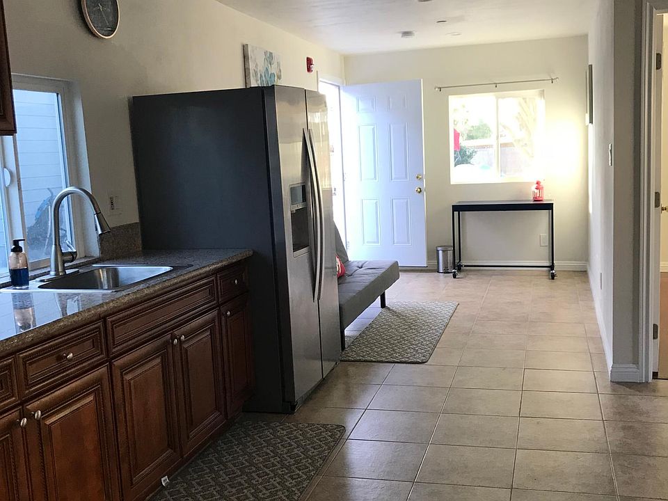 1st image of 318 E Juanita Ave