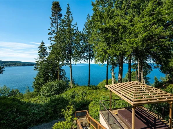 1385 E Ludlow Ridge Rd, Port Ludlow, WA 98365