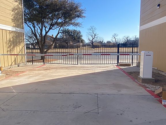 3rd image of 46 E Washington Dr #9B