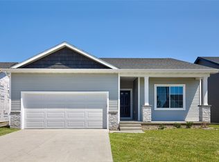 1139 NW Petersen Dr, Waukee, IA 50263