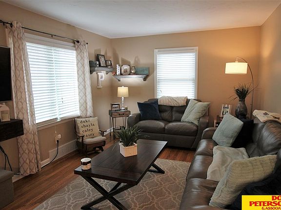 3rd image of 1355 N Somers Ave