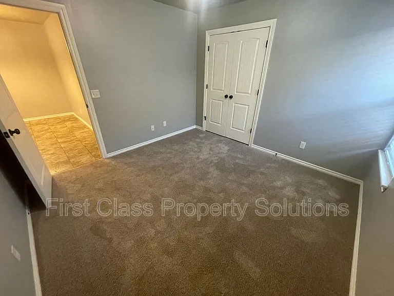 129 Ashley Dr — Photo 17