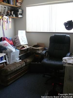 3rd image of 521 Franklin Blvd