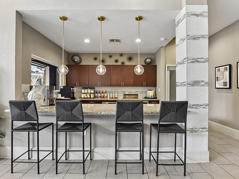 Madison Dell Ranch Apartments — Photo 16