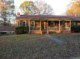 3786 Erin Rd, Mc Ewen, TN 37101