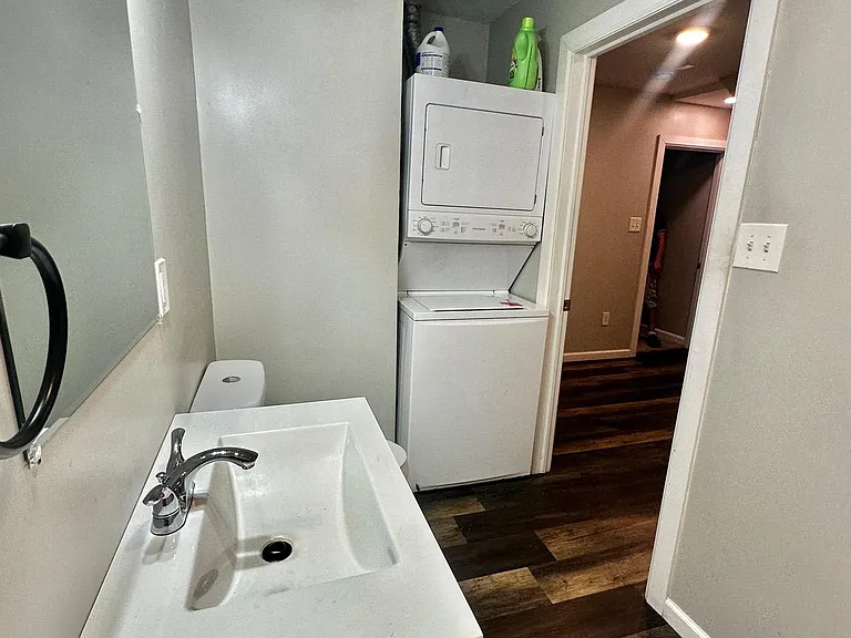 113 S Washington St #B — Photo 5