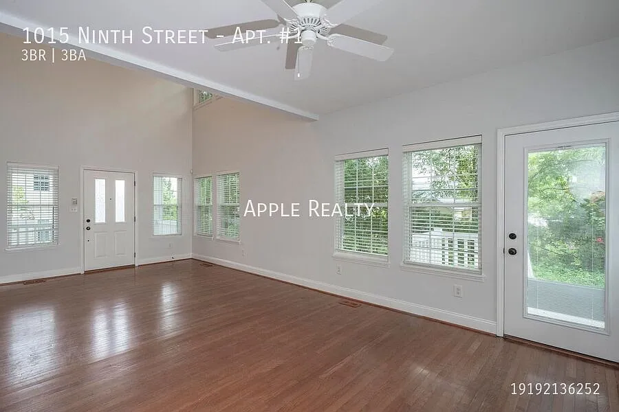 1015 Ninth St Apt 1 - Available now! Free 2-Week Move-In Special — Photo 2