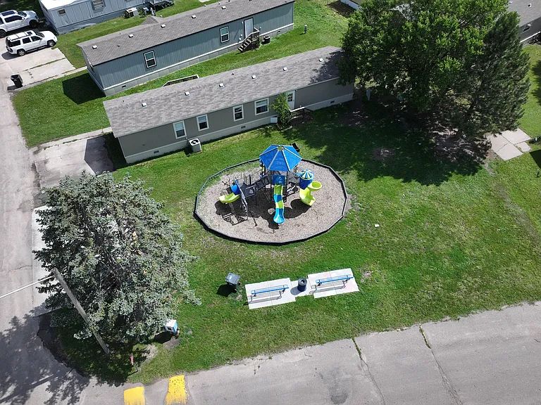 West Park Plaza — Photo 15