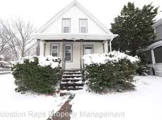 928 13th Ave, Moline, IL 61265