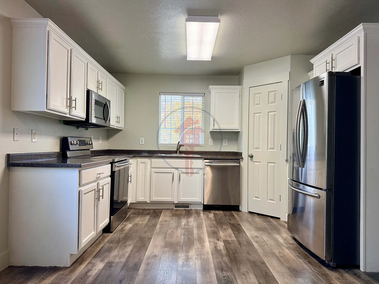 Berra Blvd Single Family Home — Photo 2