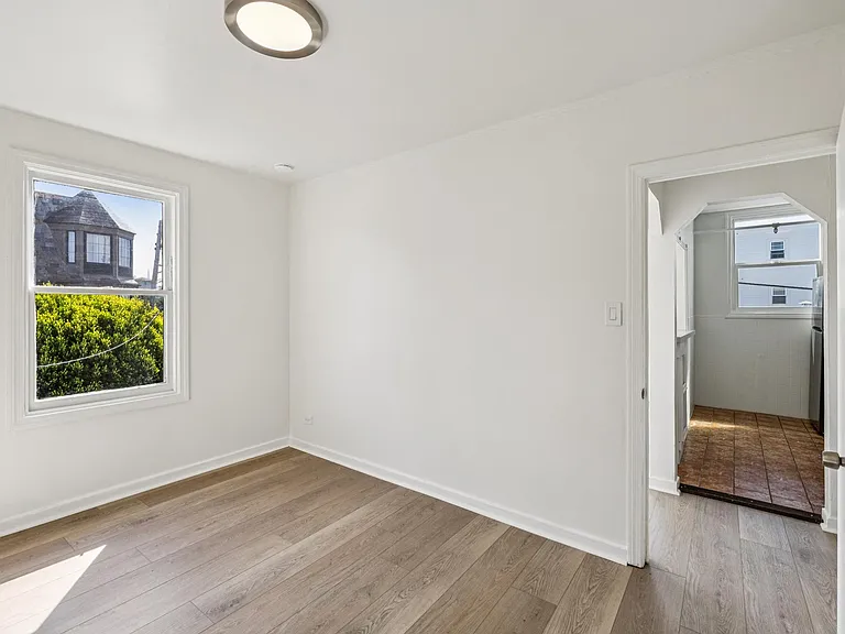 3235 Fillmore St #4 — Photo 17