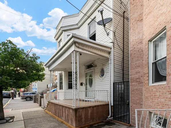 126 62nd St, West New York, NJ 07093