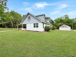 526 N Broad St, Chandler, TX 75758