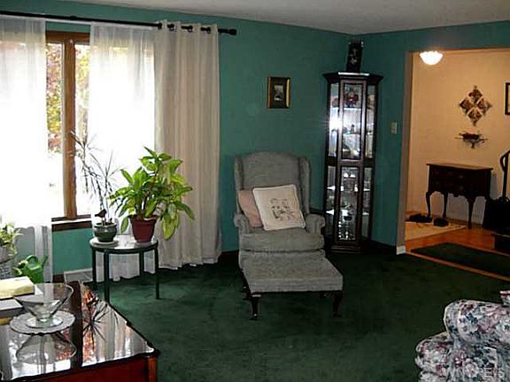 3rd image of 1058 Remington Dr