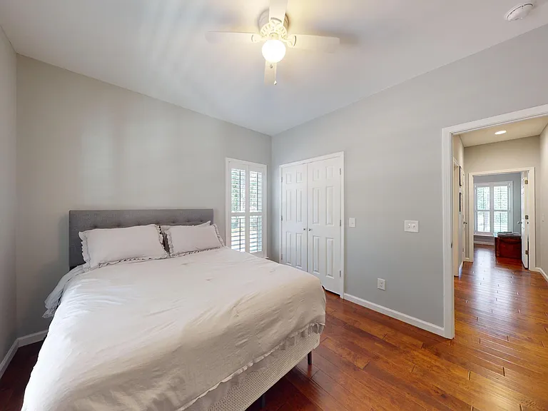 385 Central Dr — Photo 22