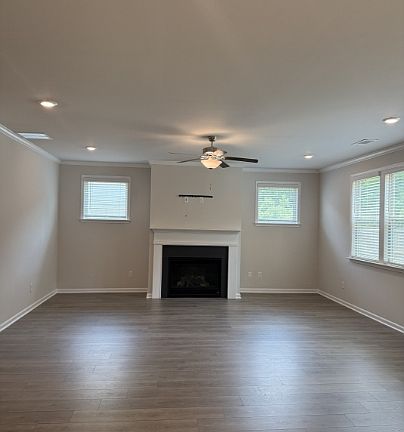 5th image of 2071 Landsburg Way