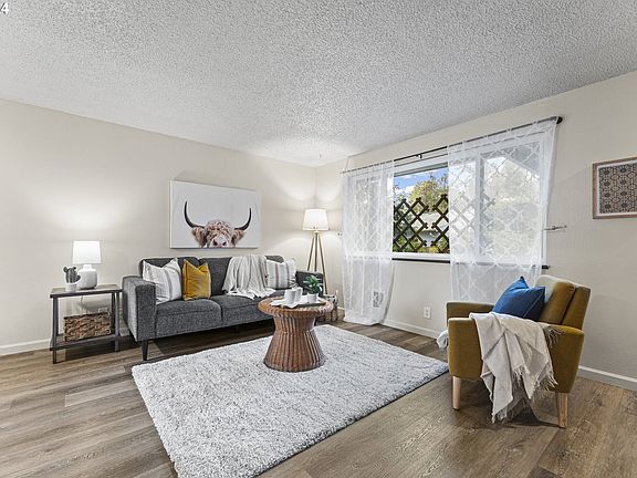 4th image of 3836 SE 91st Ave