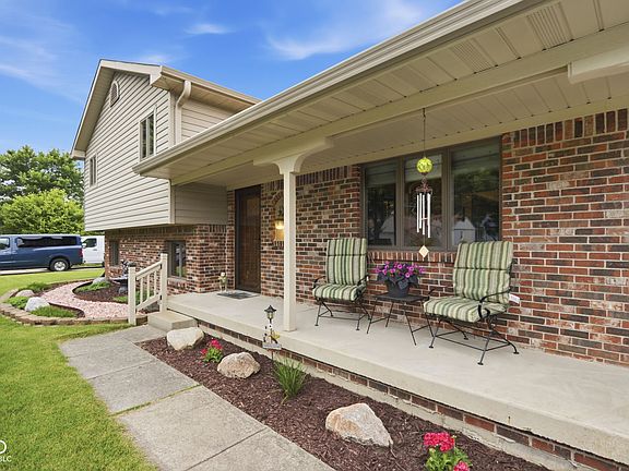 3rd image of 1302 Stymie Ct