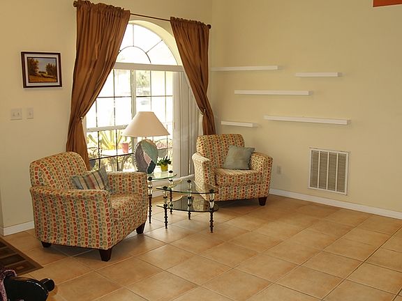 5th image of 25 Lema Ln