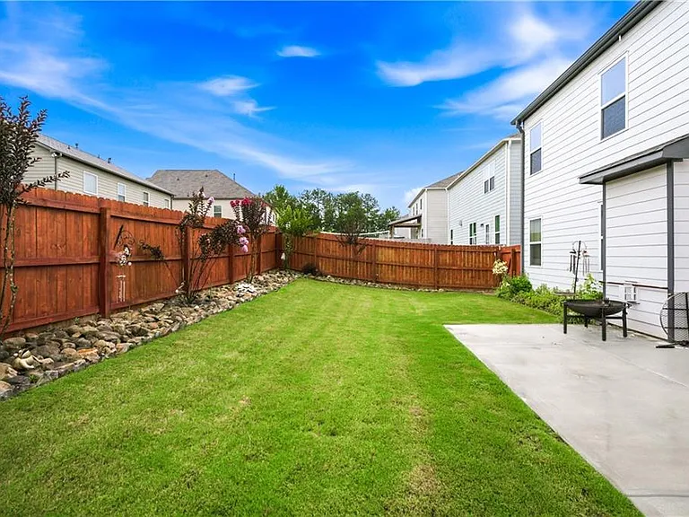 2053 Hamilton Lake Pkwy — Photo 41