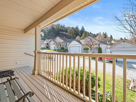 3rd image of 43875 Chilliwack Mountain Rd #11