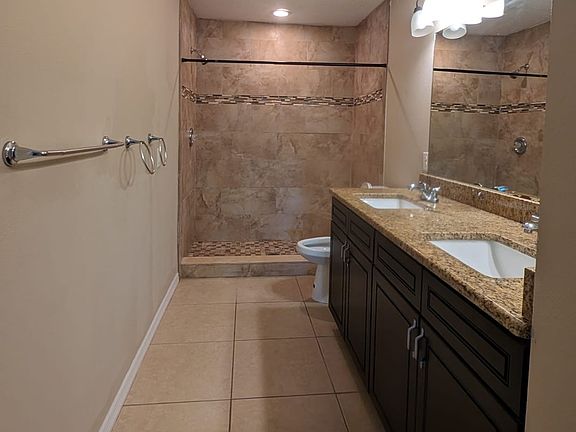 4th image of 3203 E 11th Ave