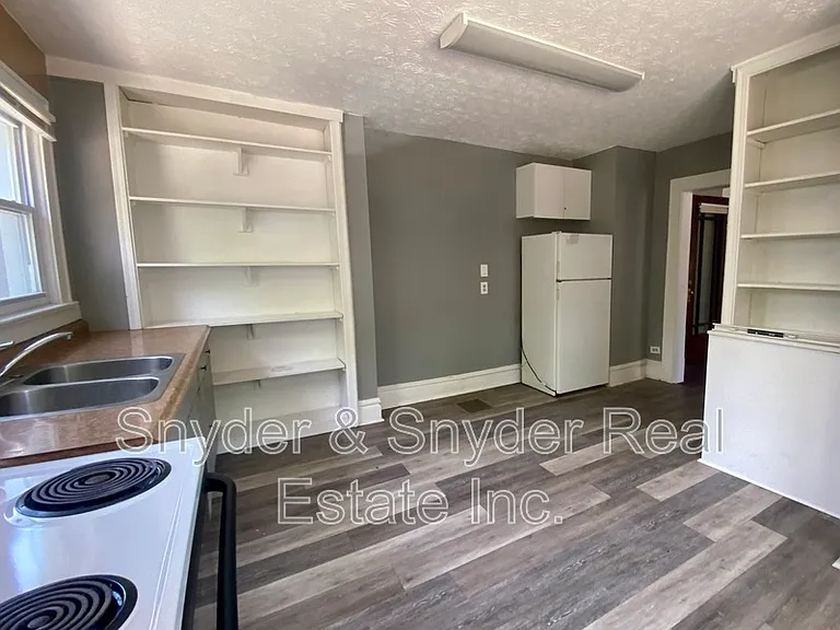 50 S Walnut St #1 — Photo 12