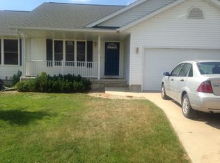 166 Free Bird Ct, Palo, IA