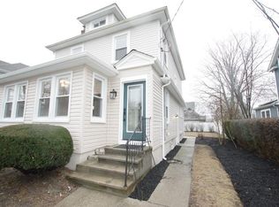 23 Hollywood Ave, Massapequa, NY 11758