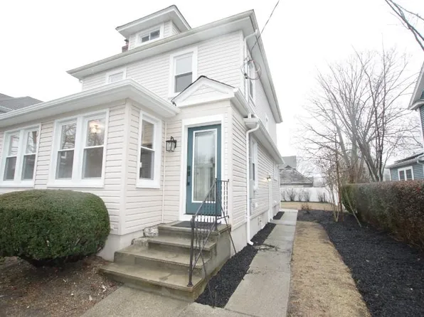 23 Hollywood Avenue, Massapequa, NY 11758