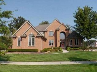 55236 Apple Ln, Utica, MI