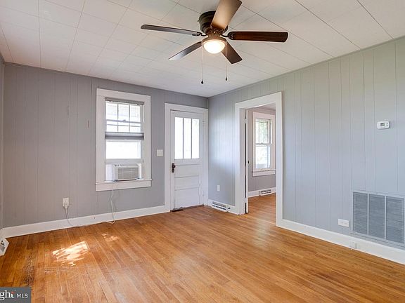 2nd image of 11439 Sperryville Pike