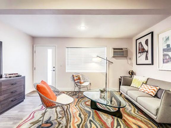 4th image of 501 S 10th St #126
