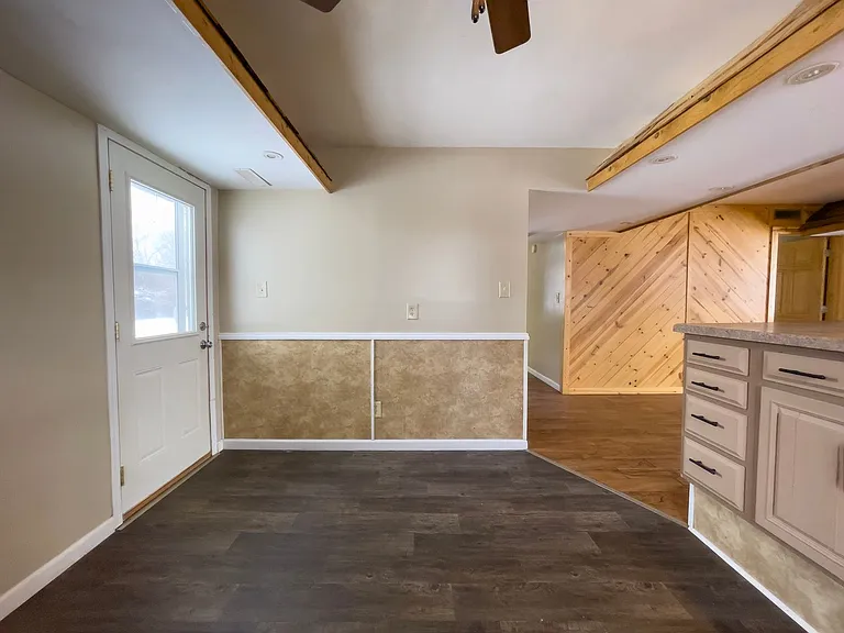 1800 E Princeton Ave — Photo 8