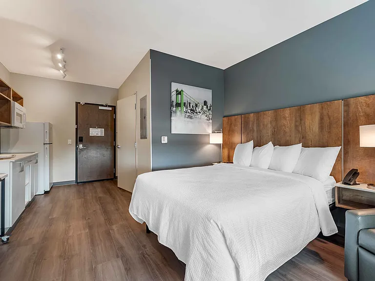 4060 Center Park Dr — Photo 18