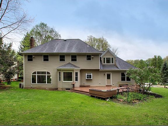 2nd image of 35685 Michael Dr