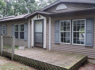 6893 S Krepps Rd, Saint Johns, MI 48879